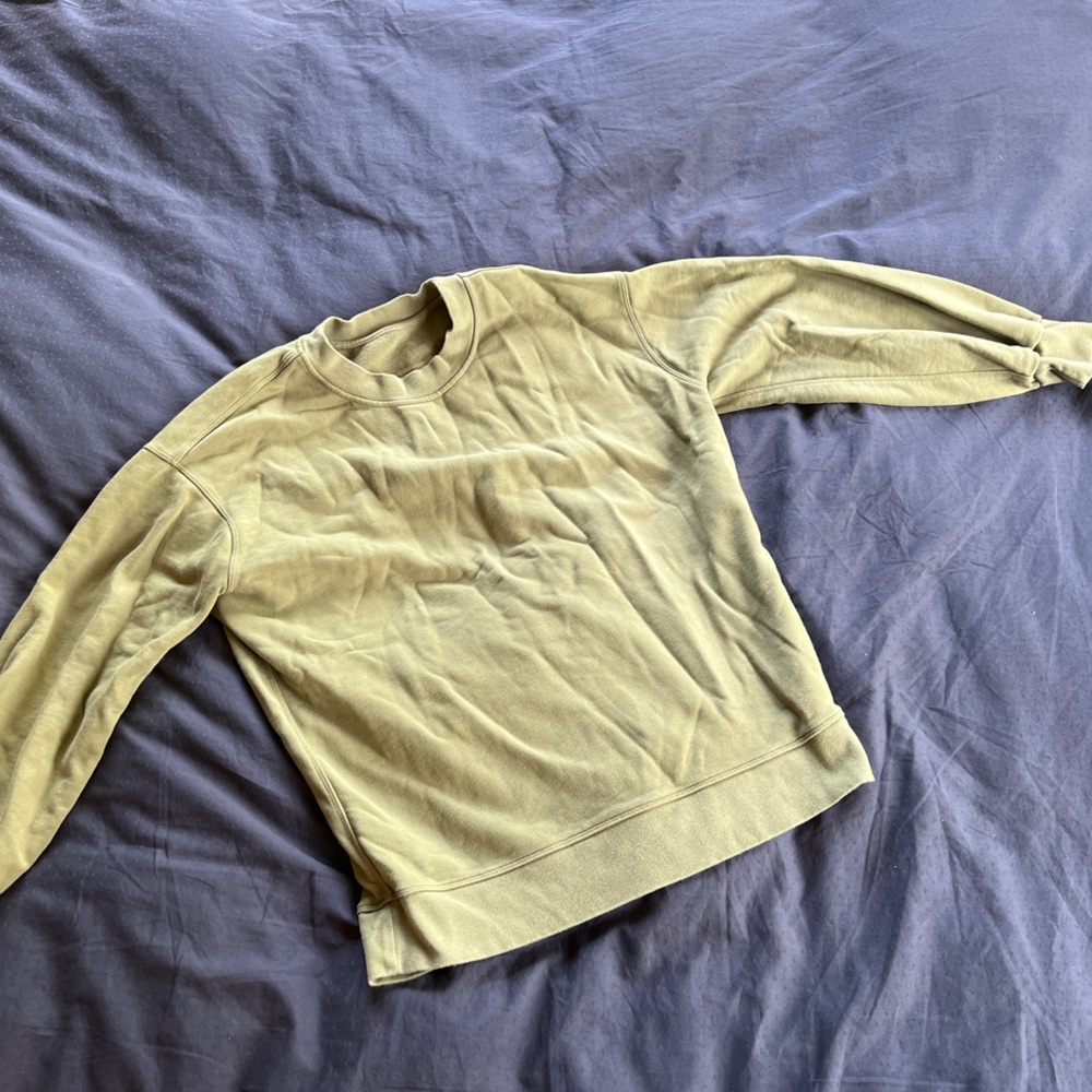 Lululemon sweatshirt, size 2
